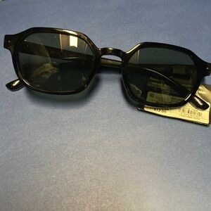 Stylish Black Sunglasses